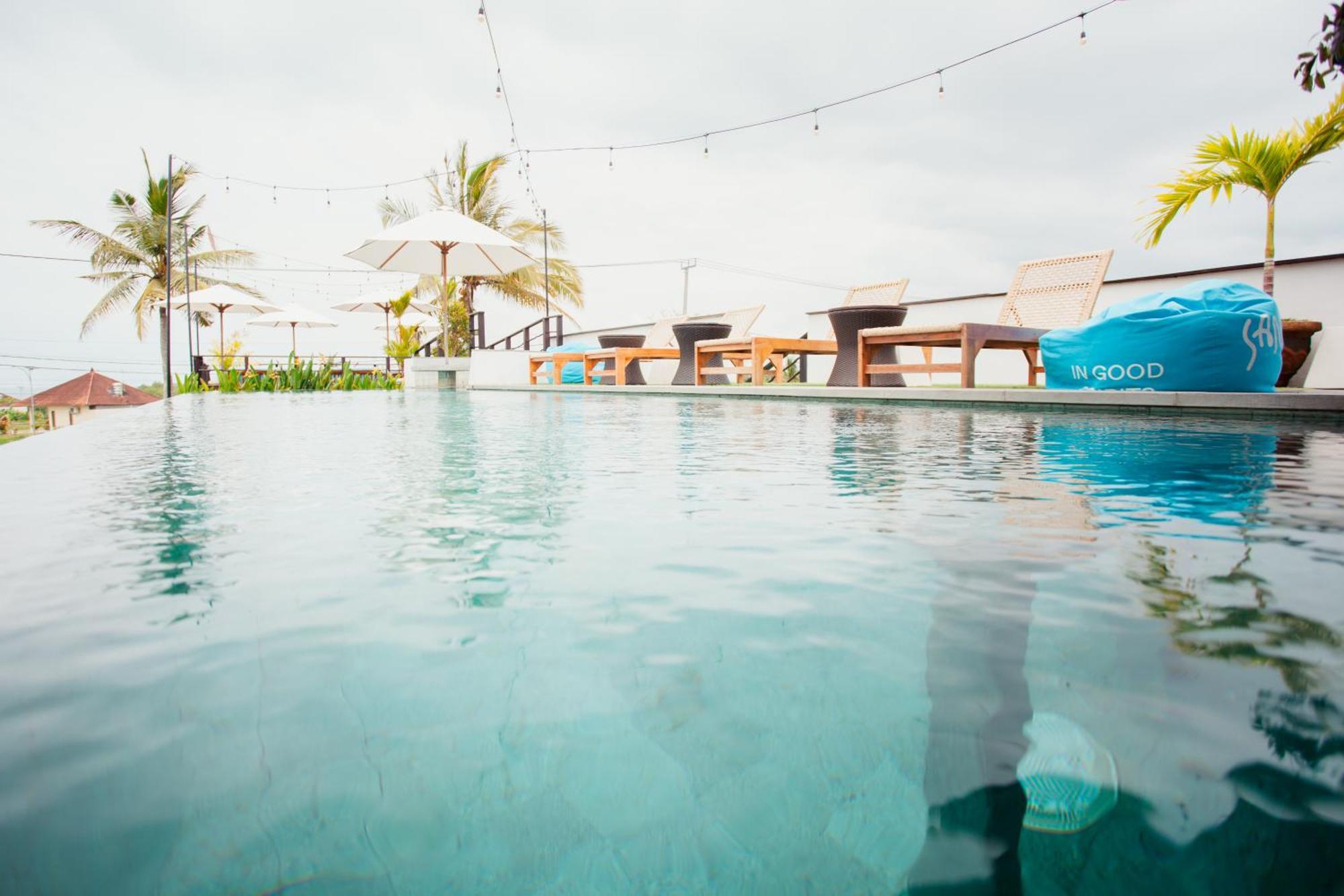 Swell Hotel, Pool Bar & Restaurant Танах Лот Экстерьер фото